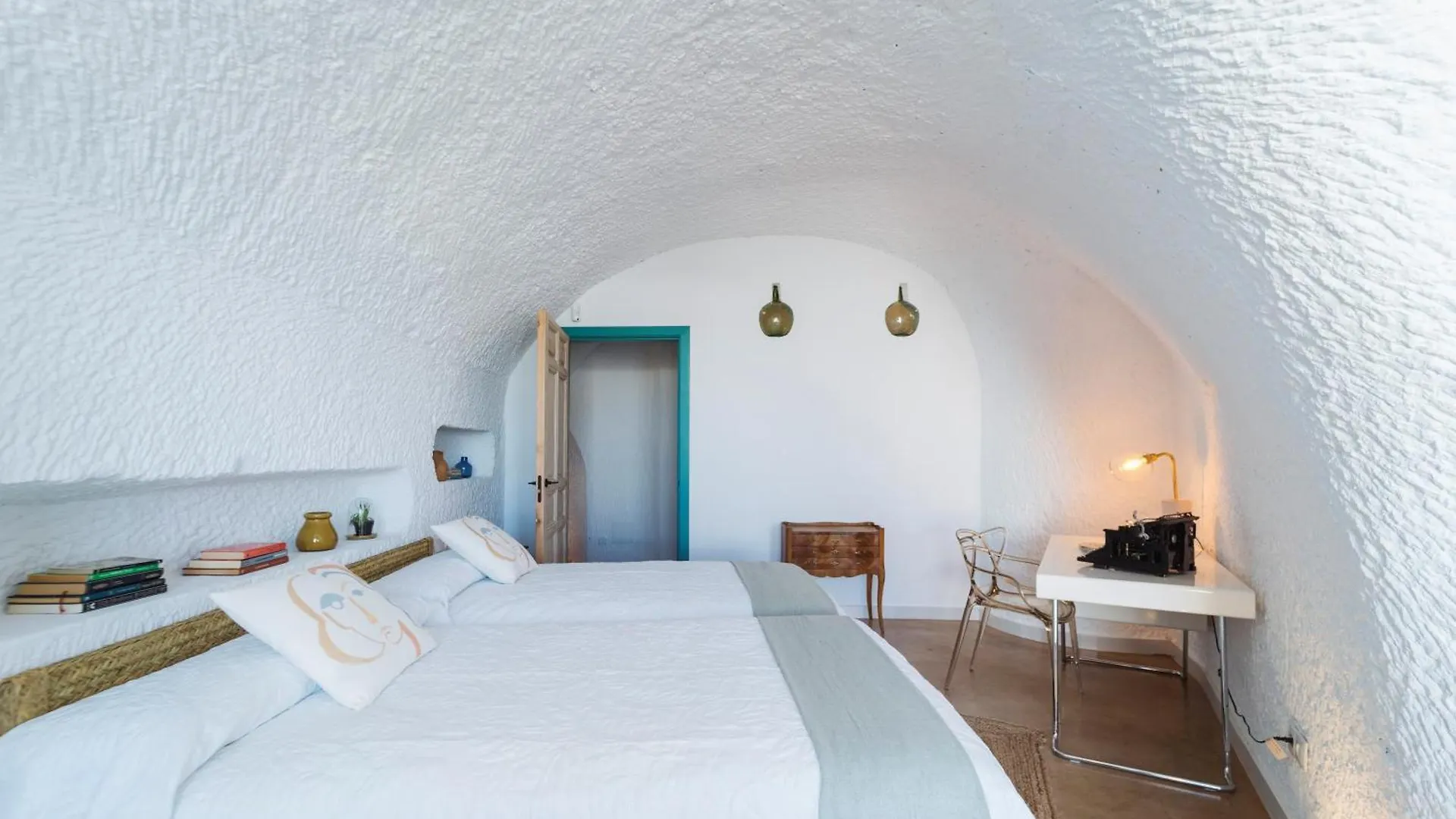 Cuevas De Kabila Villa Benalua de Guadix Holiday home